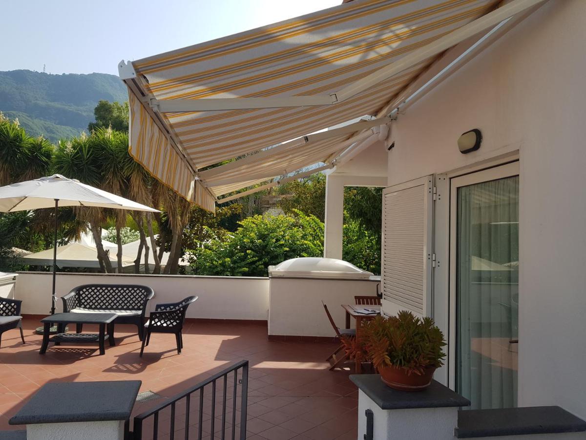 La Terrazza Dell^Ippocampo #Seaview Apartment Ischia Ngoại thất bức ảnh